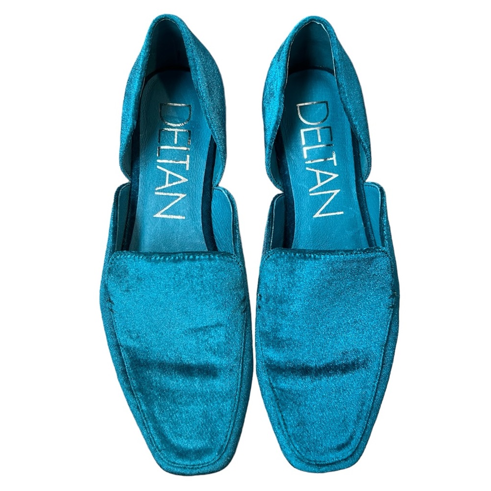 Deltan Harper Velvet Flat Loafer size 7